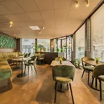 Tropicana Hotel 2*