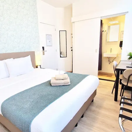 Tropicana Hotel
